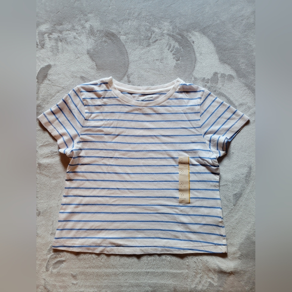 ✨️NWT✨️ Universal Threads | Cropped Striped Short Sleeve